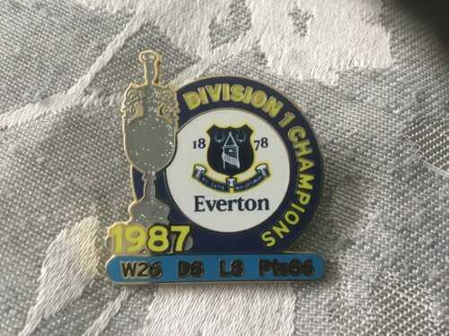 DANBURY MINT LARGE EVERTON LEAGUE CHAMPIONS FOOTBALL BADGE 1987