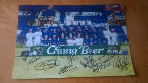 Everton Genuine HAND SIGNED Photo Mount - 12