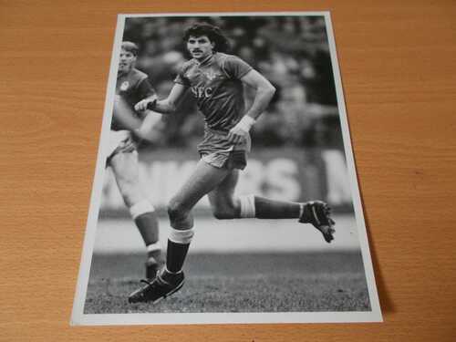 Press photo--Paul Wilkinson (Everton) January 1987.  (PH347)