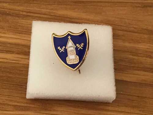 VGC vintage old Everton enamel football pin badge