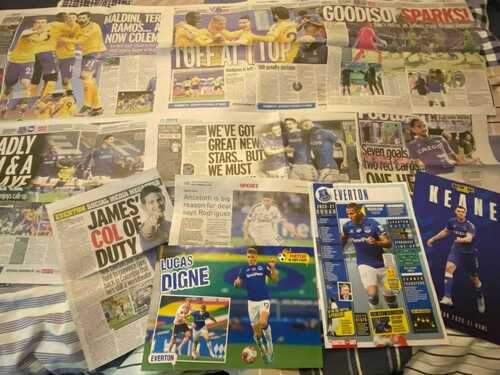 EVERTON FOOTBALL CLUB - RECENT NEWSPAPER POSTER CLIPPINGS / CUTTINGS