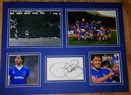 40x30cm HAND SIGNED MOUNTED DISPLAY GRAEME SHARP EVERTON