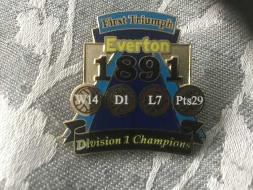 DANBURY MINT LARGE EVERTON LEAGUE CHAMPIONS FOOTBALL BADGE 1891