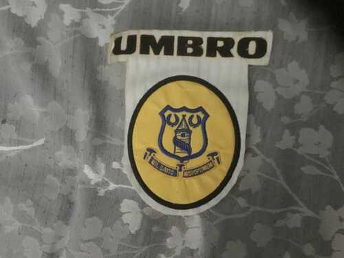 EVERTON UMBRO CLUB CREST CLOTH FOOTBALL BADGE