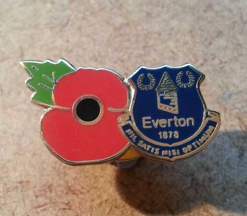 EVERTON - VINTAGE SUPPORTERS ENAMEL BLUE POPPY BADGE