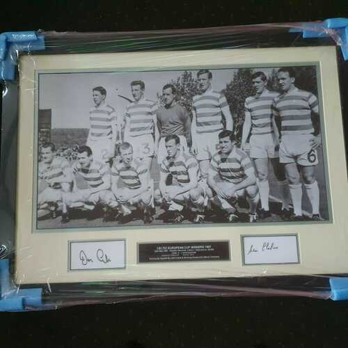 Great Gift New Framed Signed by Neville Southall  'Everton Legends' with COA