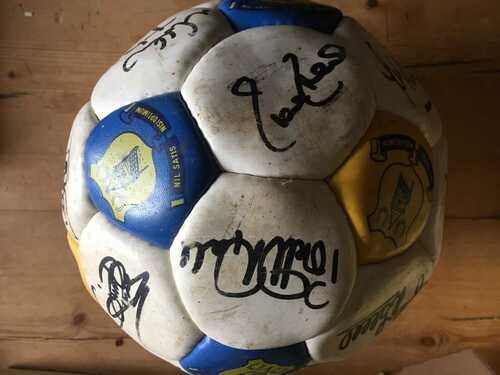 EVERTON FOOTBALL CLUB OFFICIAL APPROVED LICENSED PRODUCT REPLICA SIGNED BALL