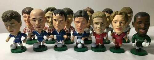 13 Corinthian Prostar Footballers Various Teams Everton Liverpool Chelsea Spurs