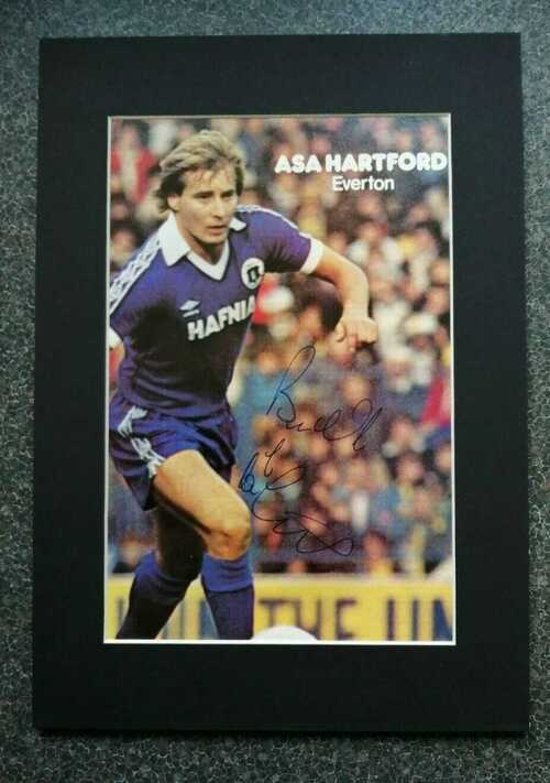 ASA HARTFORD EVERTON 1979 and SCOTLAND SIGNED MOUNTED PICTURE IN A4 MOUNT COA