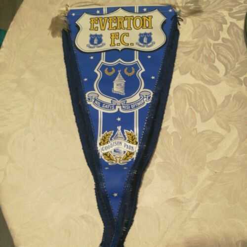 EVERTON Football Club 1982 coffer Pennant