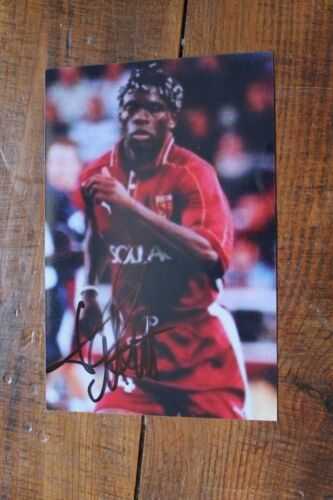 LOUIS SAHA (Metz and Fulham Manchester United Everton FC) Hand SIGNED 6×4″ Photo