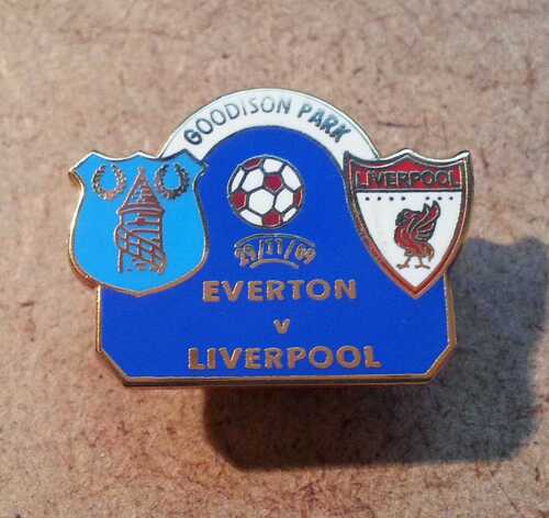 2009/10 EVERTON v LIVERPOOL SUPPORTERS ENAMEL BADGE