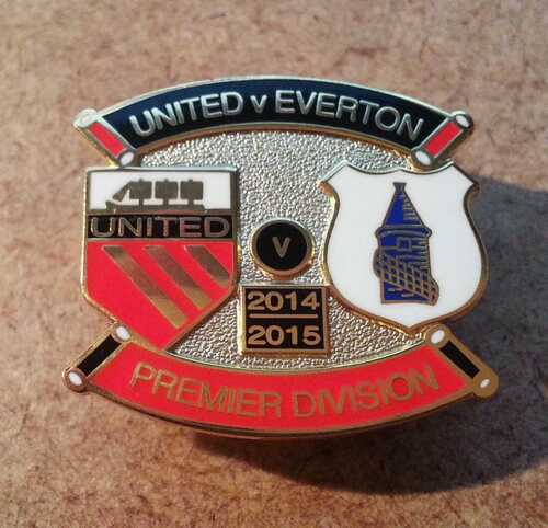 2014/15 MANCHESTER UNITED v EVERTON SUPPORTERS ENAMEL BADGE