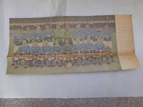 EVERTON TEAM PHOTO 1960s AUTOGRAPHED