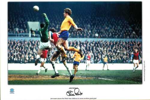 Joe Royle Everton Signed Authentic Mounted Football Photograph 18x14 inch KB54