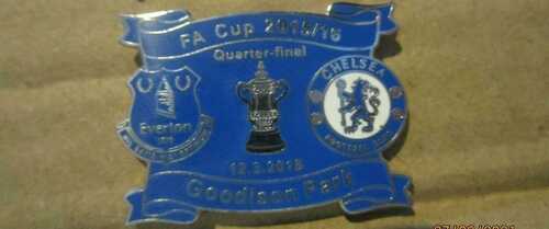 EVERTON CHELSEA LIMITED EDITION 2015/16 CUP QUARTER FINAL BLUE COLOURED  BADGE