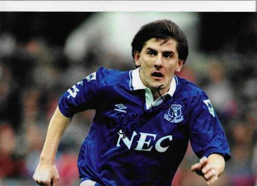 STUNNING PETER BEARDSLEY SIGNED EVERTON FC 12x8 PHOTO1