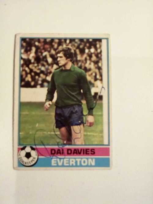 DAI DAVIES EVERTON SIGNED TOPPS 1977 TRADE CARD