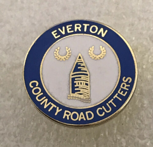 Very Rare Everton Supporter Enamel Badge – Collectable – Hooligans firm Cutters