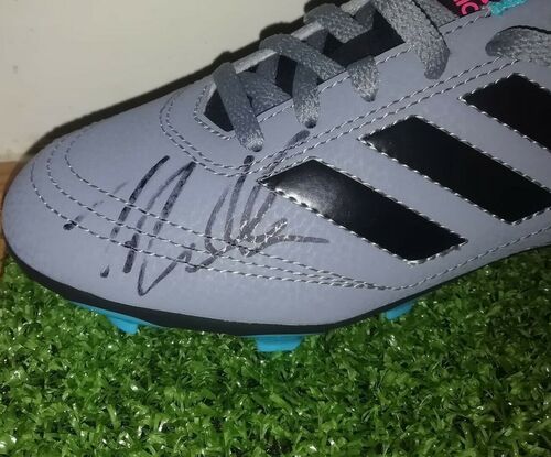 TOM DAVIES HAND SIGNED EVERTON ADIDAS FOOTBALL BOOT IN PERSPEX DISPLAY CASE