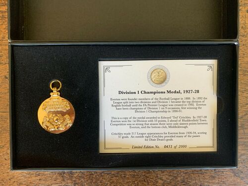 Everton Division 1 Champions Medal 1927-28 limited edition replica