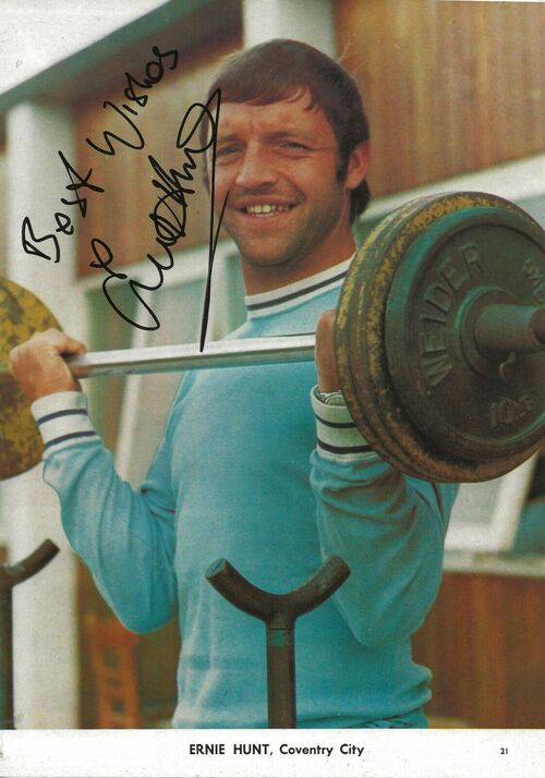 ERNIE HUNT SIGNED PICTURE ~ WOLVERHAMTON WANDERERS / EVERTON / COVENTRY